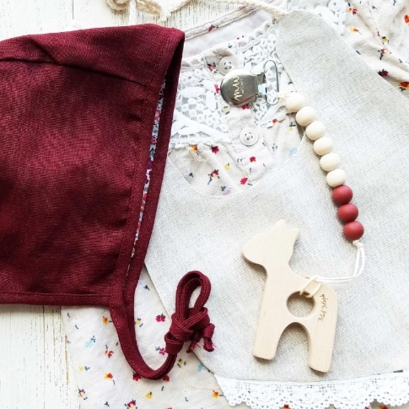 Stylish Red and White Kids Hat - Picture 4 of 4